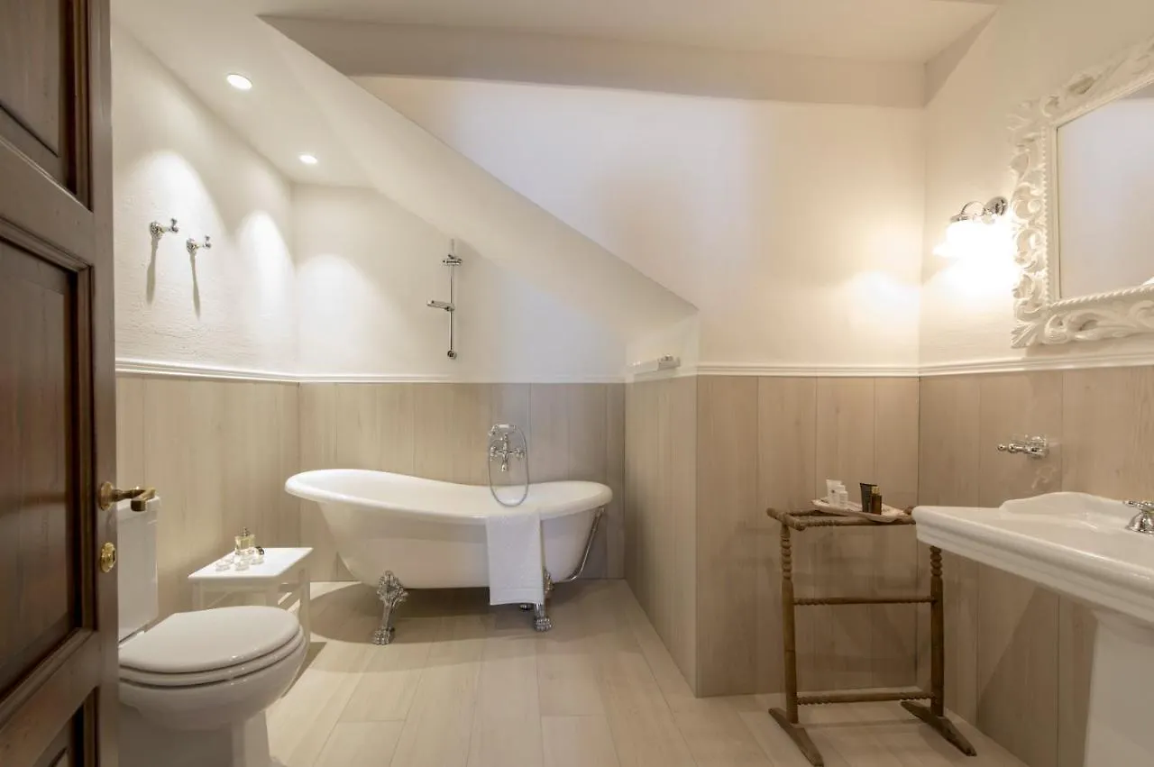 Torre Di Badia Bed & Breakfast Badia A Passigano 0*,